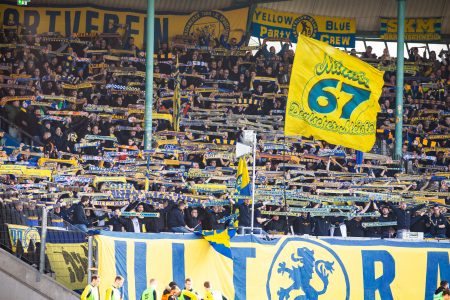 Die Fans lieben ihren „Tempel“ und die Eintracht. Foto: Stadthallen GmbH / Florian Kleinschmidt