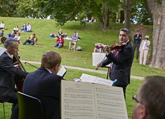 Wie beim Theaterfest: Spielen unter freiem Himmel. Foto: Staatstheater