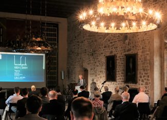 Historiker Prof. Dr. Thomas Vogtherr (Osnabrück) ordnete in seinem Vortrag Braunschweigs Bedeutung im überregionalen Kontext ein. Foto: Meike Buck