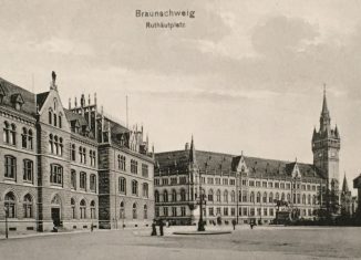 Ruhfäutchenplatz, Postkarte um 1910. Foto: E. Arnhold