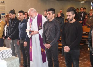 Pastor Thomas Seifert beim Gottesdienst in der Paul-Gerhardt-Gemeinde, Foto: privat