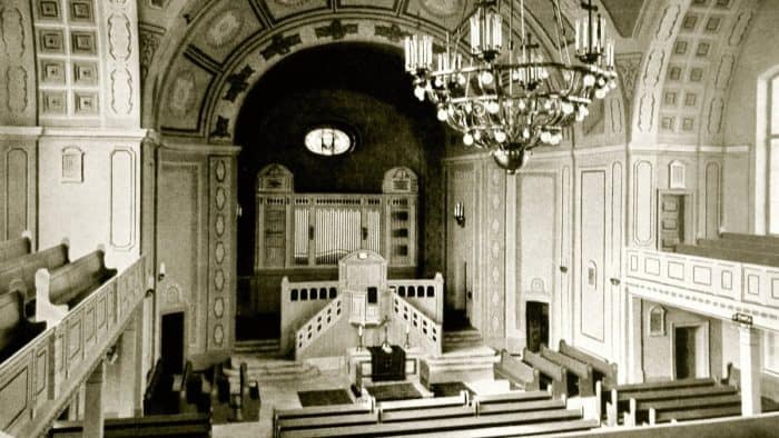 Postkarte vom Chorraum der Jakobikirche nach der Fertigstellung. Foto: Sammlung Reinhard Bein