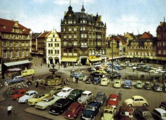 Der Kohlmarkt wurde als Autoparkplatz missbraucht, um 1960. Foto: Stadtarchiv