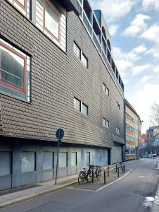 Rückansicht des ehemaligen Karstadt-Einrichtungshauses. Foto: Elmar Arnhold