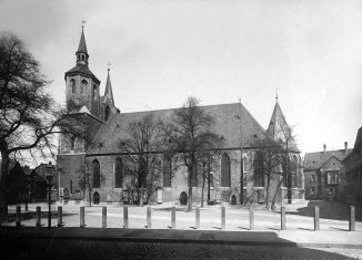 Magnikirche und Magnikirchplatz, um 1930. Foto: Stadtarchiv