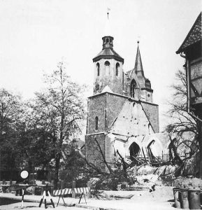 Zerstörte Magnikirche, 1945. Foto: Archiv Elmar Arnhold