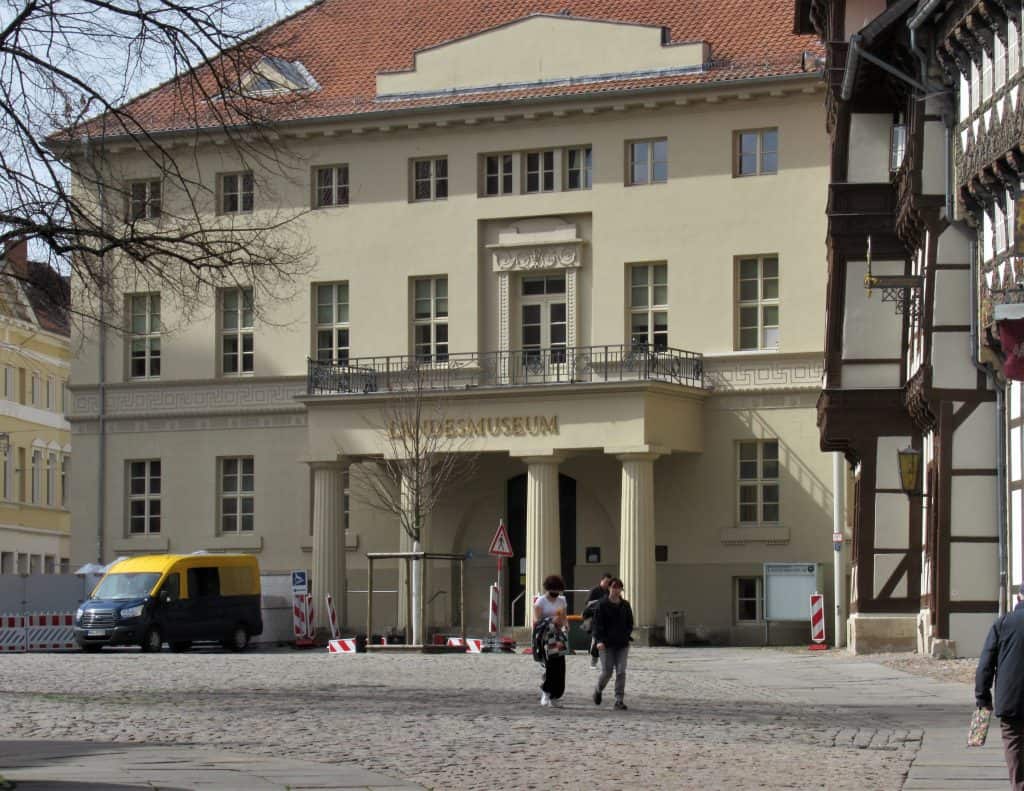 Ein in Deutsch­land einzig­ar­tiges Wohn- und Geschäfts­haus