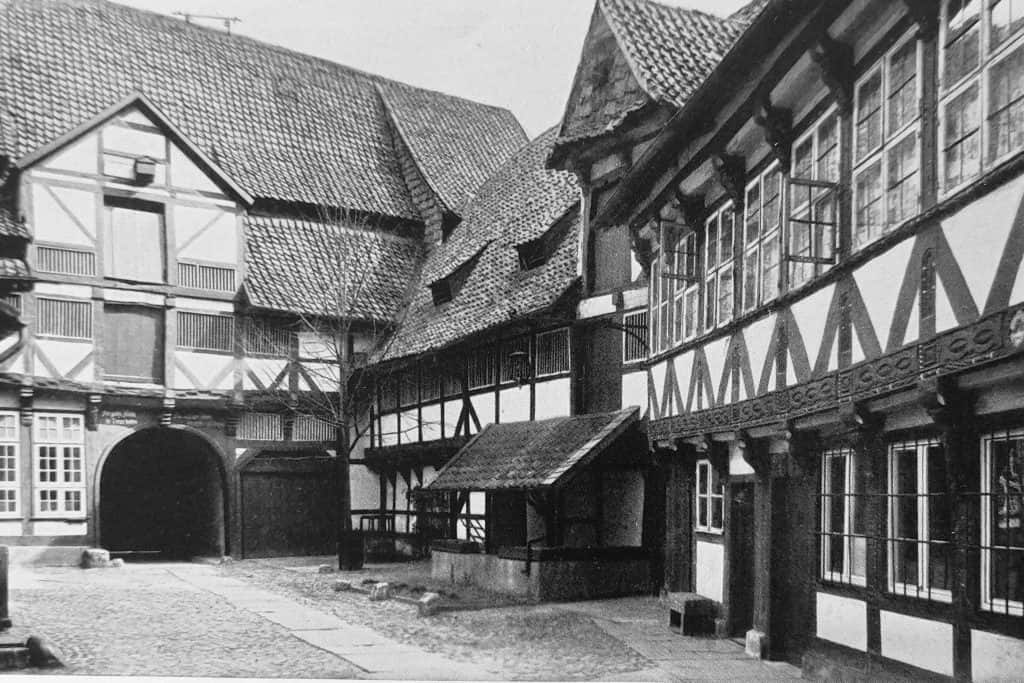 Der Hof war eine intime Sehens­wür­dig­keit