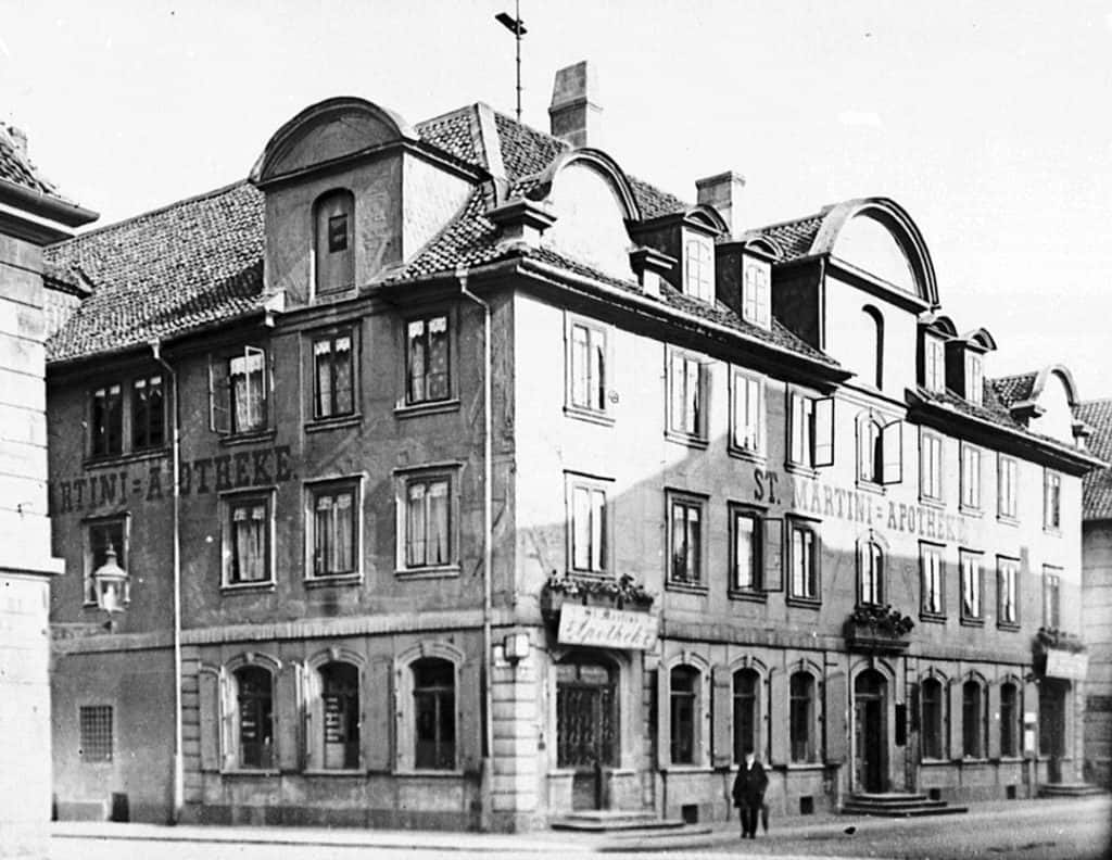 Erneue­rung der mittel­al­ter­li­chen Stadt mit modernen Bauwerken