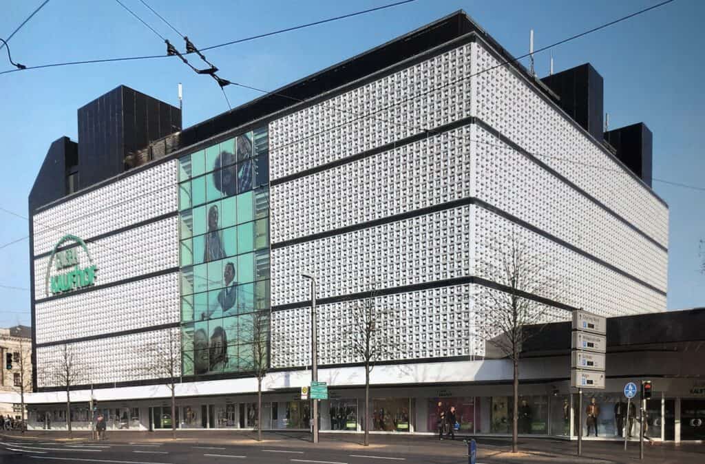 Reise­führer zu den Bauten der Moderne