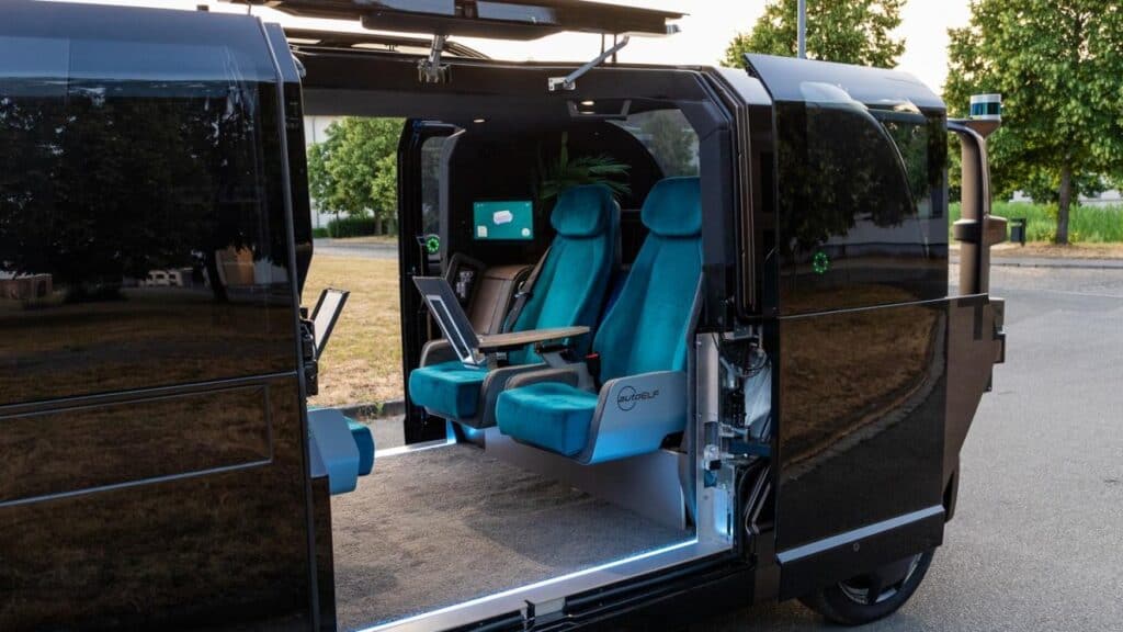 Mehr Sicher­heit in autonomen Autos und Bussen