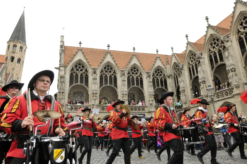 Hexen vertreiben den Schoduvel