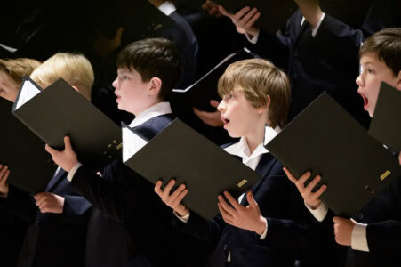 Der Kreuzchor in Aktion. Foto: Grit Dörre / Dresdner Kreuzchor.
