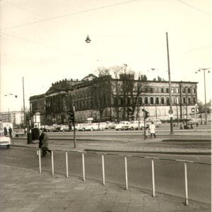 An die 3000 Braunschweiger hatten laut DPA am 23. April 1960 gegen den Abbruch protestiert.