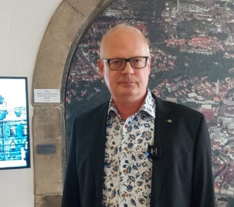 Museumsleiter Dr. Peter Joch: "Unser Museum selbst ist ein einziger, großer Timejump". Foto: Der Löwe