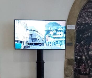 Die neue Medienstation im Altstadtrathaus zeigt die eindrucksvollsten Timejumps. Foto: Der Löwe