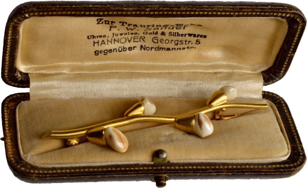 Ein Schmuck­stück mit Biss