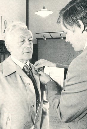Walter Schmidt (links) mit Gerhard Glogowski. Foto: IBRG