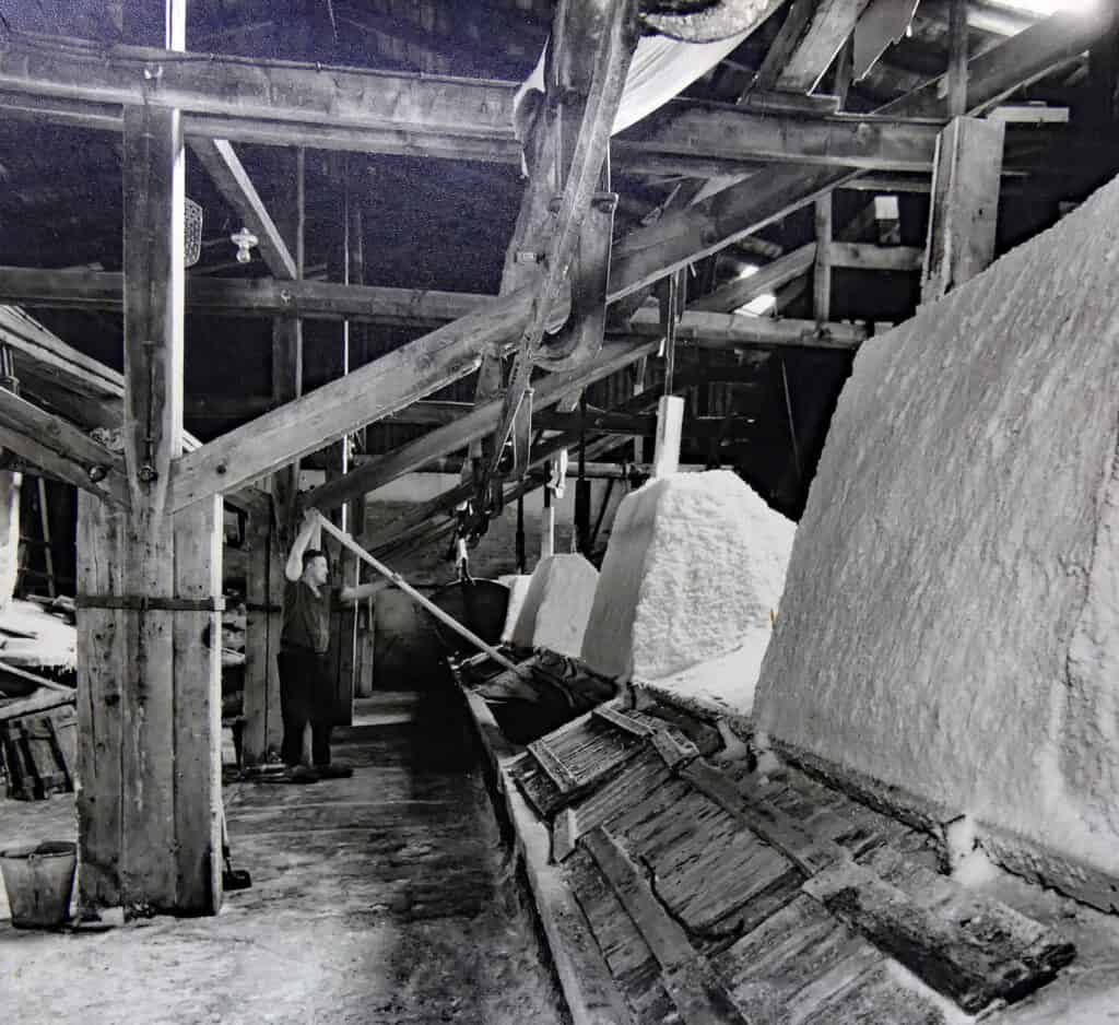 Salzaustrag der Siedepfannen der Saline „Carlshall“. Foto: Braunschweigische Landschaft