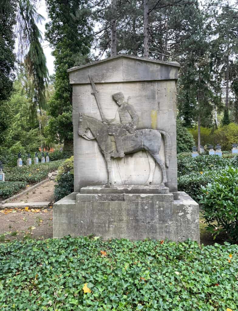 Denkmal für die Gefallenen Husarenregiments. Foto: der Löwe