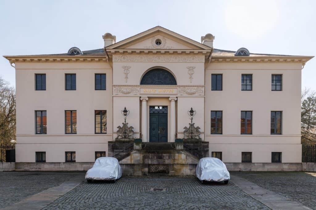 Kombi­füh­rung durch Schloss­mu­seum und Kunst­verein&nbsp;